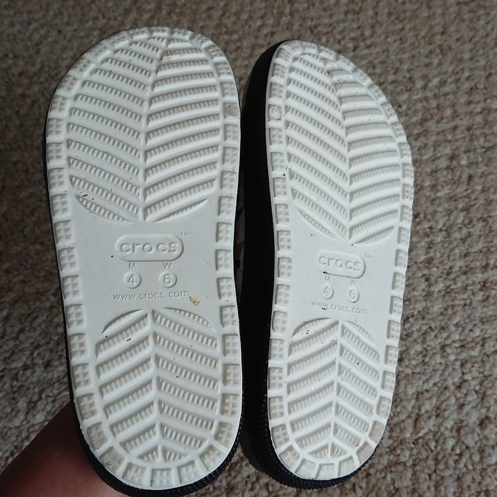 Crocs x Squishmallows Cam Cozzzy Sandal size 6